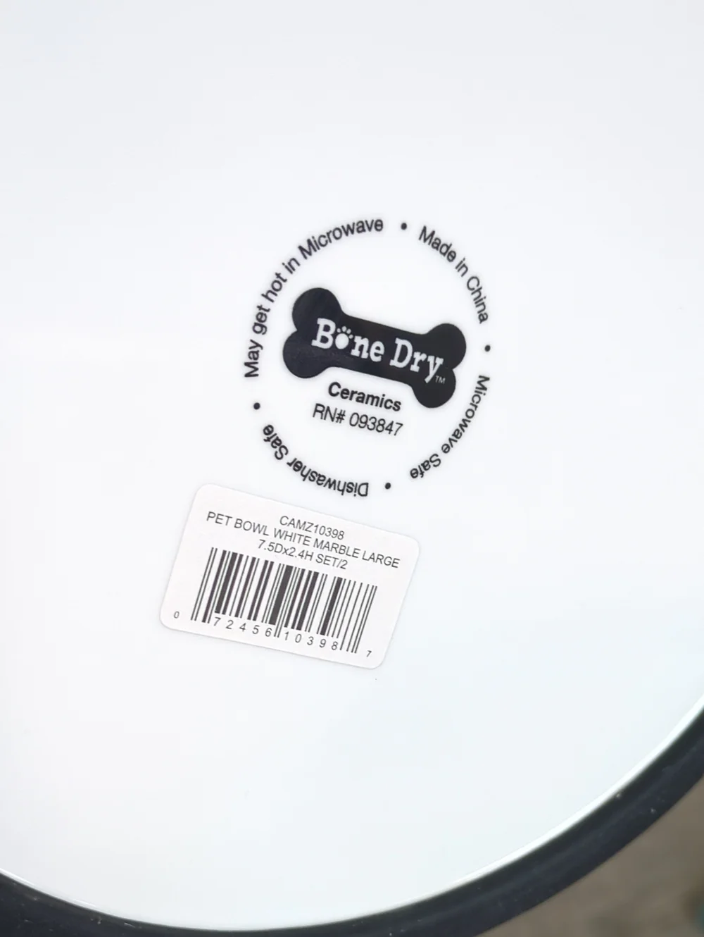 New In Box 2 Bone Dry Non-Skid White Marble Ceramic Dog Bowl Set, 3-cup
